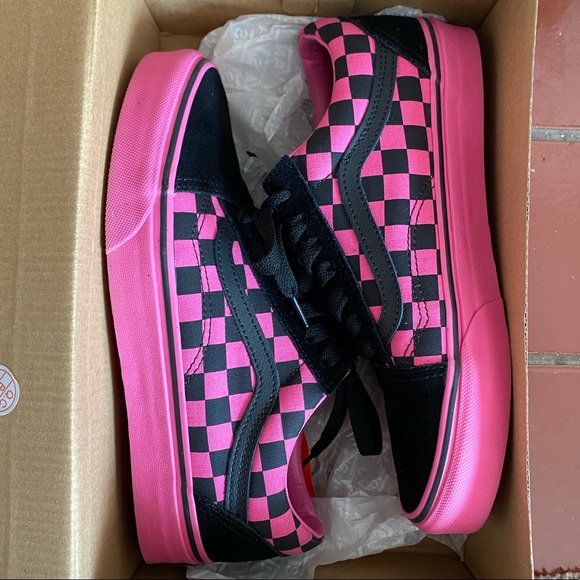 neon pink checkered vans